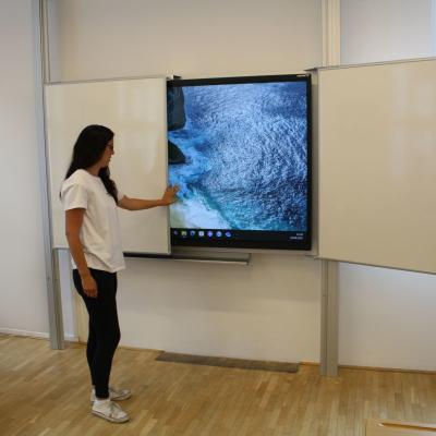 Dotykovy Monitor S Pylony 86 Palcu 7