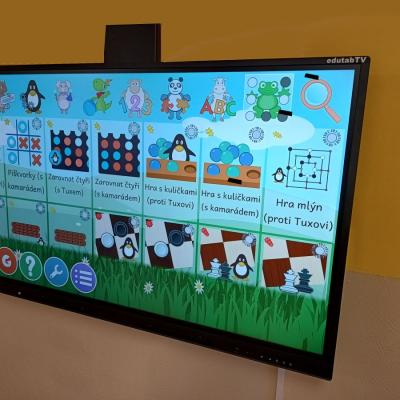 Dotykovy Monitor 55 85 6