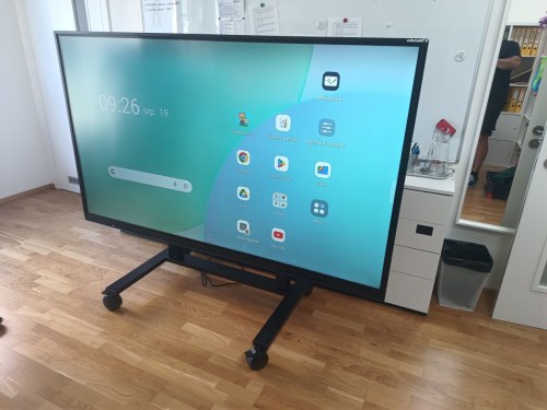 dotykovy-monitor-86-1-uprav-2